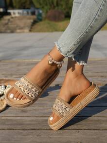 Sandal Selop Wanita Anyaman dengan Dekorasi Rhinestone dan Sol Tebal, Sandal Selop Musim Panas Nyaman dengan Sol Tali Anyaman dan Alas Gabus Imitasi, Sandal Gaya Bohemian, Sandal Kasual - Krem - View 4