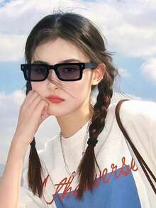 1 Cặp kính thời trang mới, kiểu dáng giản dị, cổ điển, đính đinh tán, hình vuông hẹp. - Nhiều màu - Xem 4