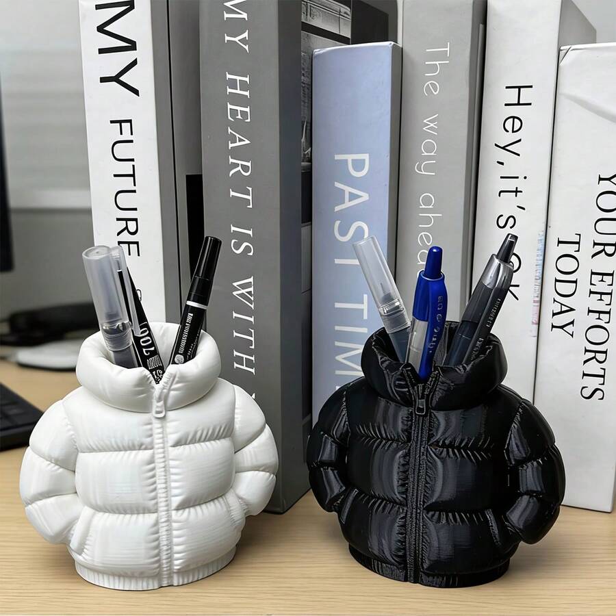 1pc Cute Down Jacket Shaped Desktop Pen Holder, Creative 3D Printed Novelty Desktop Storage Box, Suitable For Office, School, Home Office Supplies, Pen Organizer, Home Decor