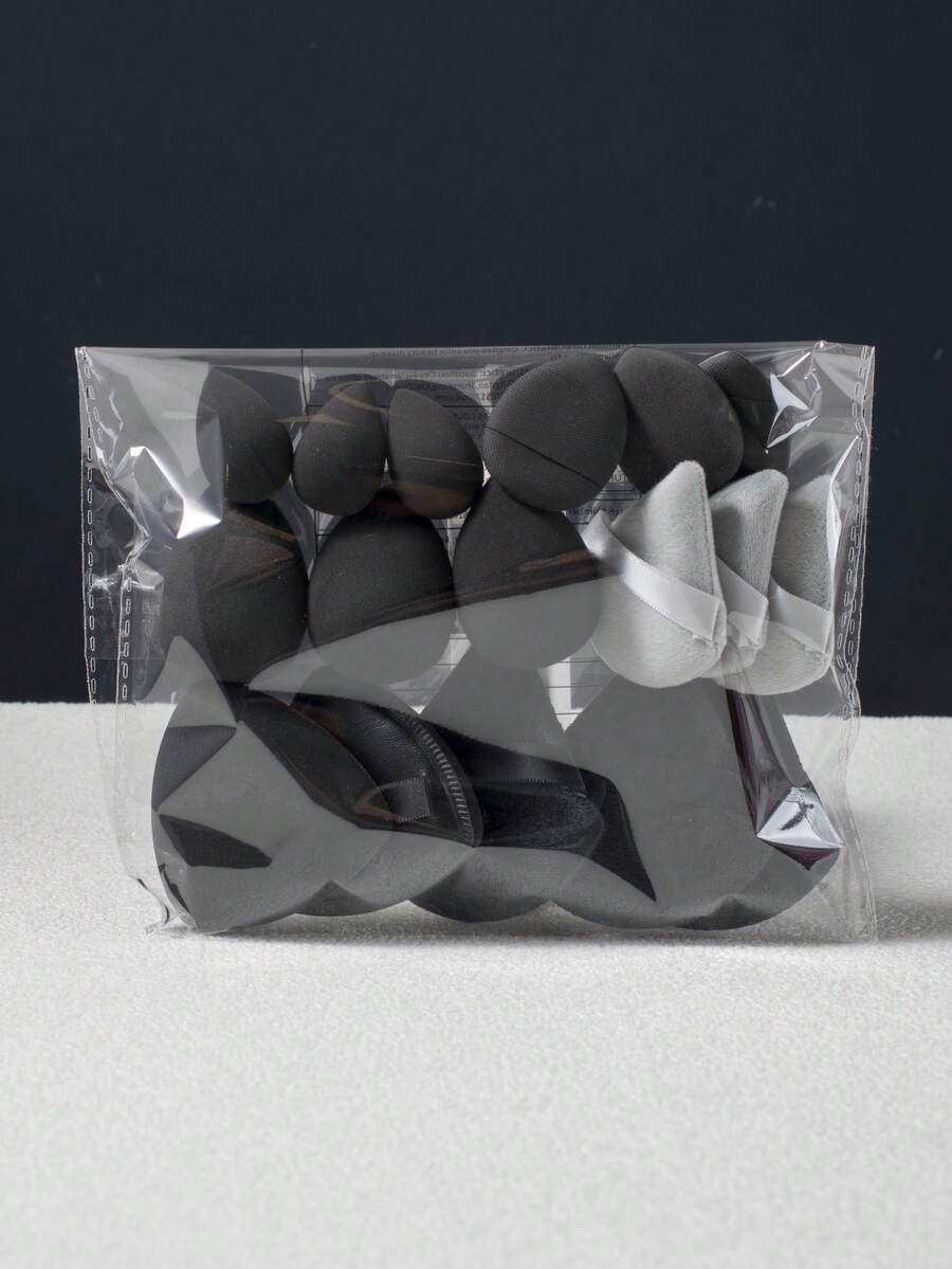 17pcs Makeup Sponge Set, Including 3 Powder Puffs, 3 Medium Makeup Sponges, 3 Mini Makeup Sponges, 3 Finger Sponges, 2 Large Cotton Candy Sponges, 3 Mini Powder Puffs, Multi-Functional For Foundation, Cream, Concealer And Powder, Multi-Color Options Suitable For All Skin Types - Black - View 1