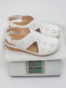 Fashion Casual Sandals, Hollow Hook And Loop Breathable Strap Wedge Heel, Closed Toe Stitching Slip-On Beach Platform Sandals For Women - White - View 6