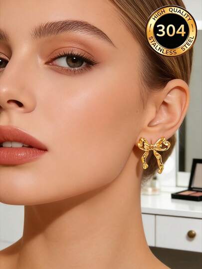 Bông tai hình bướm vàng, kiểu dáng thời trang và dễ thương, quà Giáng sinh cho phụ nữ.