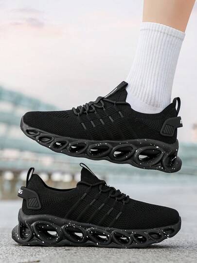 男士透气网面休闲运动鞋，适合春夏穿着，柔软防滑减震鞋底，是学生、跑步、网球、步行、健身、徒步旅行、户外探险的理想之选，多种颜色可选。