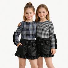 Conjunto Infantil Menina Estiloso Shorts Cirrê e Blusa Xadrez Infantil | 4 a 12 Anos - Xadrez Preto e Branco - Visão 4