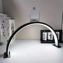 1 đèn làm móng hình lưỡi liềm hiện đại, dùng nguồn USB, bằng kim loại, bề mặt được đánh bóng, điều khiển bằng nút bấm, chao đèn bằng nhựa, thích hợp sử dụng tại nhà và chuyên nghiệp, không cần pin. - đèn làm móng - Xem 6
