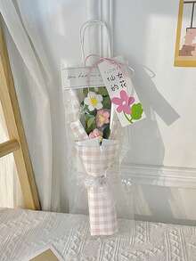 手工编织纱线人造花束，包含布艺和编织人造花、纸质花盆、3朵钩编花，适合送给妈妈、朋友，或用于周年纪念、情人节、生日、家居装饰、毕业典礼、仿真植物、节日/庆典，是送给家人的最佳礼物（不含包装袋）。 - 彩色 - 查看 8