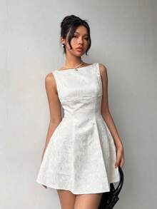 Đầm ngắn dáng chữ A không tay, cổ vuông, màu trắng, kiểu dáng thanh lịch, hở lưng, chất liệu jacquard, dành cho nữ giới mùa xuân/hè, phù hợp cho dự tiệc cưới và các buổi hẹn hò trang trọng. - trắng - Xem 6