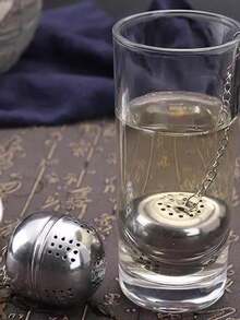 Stainless Steel Egg-Shaped Tea Infuser, Tea Strainer, Seasoning Ball For Soup, Tea Pot, Stewing Meat Spice Container - Silver - View 2