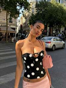 Áo hai dây ren chấm bi ôm sát, khoét lỗ, buộc dây, màu đen, gợi cảm, thích hợp cho mùa hè. - màu đen - Xem 2