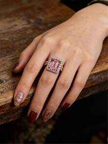 1pc Women's Fashion Geometric Square Ring - Exquisite Accessory - Elegant Engagement Ring - Suitable For Daily Wear And Gift Giving - Rose Gold - View 4