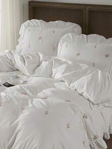 2/3件套优雅玫瑰刺绣床上用品套装，带荷叶边，包含被套和枕套（个），不含填充物（1个被套和1/2个枕套） - 白色 - 查看 5