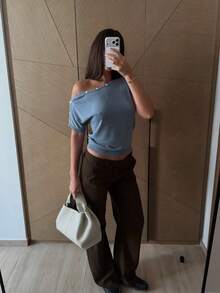 Áo len nữ FOR BEAUTY Xuân/Hè mới, màu xanh dương trơn phối nơ, áo len ngắn hở vai phong cách Y2K, thiết kế cúc cài vai, phong cách tối giản thanh lịch, phù hợp mặc hàng ngày, dạo phố, lễ hội âm nhạc, kỳ nghỉ biển, hẹn hò. - Màu xanh lam - Xem 7