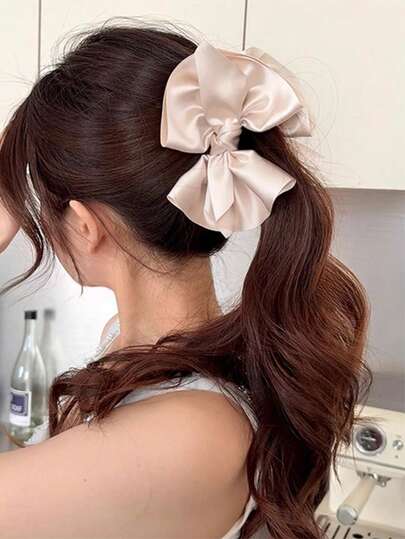 1个法式缎面蝴蝶结发夹，优雅蝴蝶发饰，公主风发卡，生日装饰