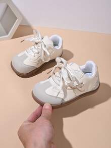 2026 Novos Tênis Retrô para Crianças no Outono | Tênis Casuais Brancos para Meninos e Meninas | Estilo Minimalista, Sola Super Macia, Durável (Lembrete Amigável: Escolha o Tamanho com Base no Comprimento Real do Pé.) - Bege - Visão 2