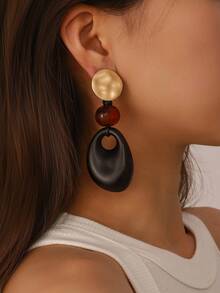 New Fashionable Exaggerated Acrylic Earrings, Elegant Hollow Round Pendant Earrings, Niche Design - Multicolor - View 3