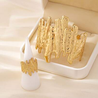 Bộ 1 chiếc vòng tay và nhẫn hợp kim cỡ lớn sang trọng, phong cách thường ngày, đa năng, phóng khoáng, mang hơi hướng Âu Mỹ, trang sức độc đáo dành cho nữ, phù hợp để đeo hàng ngày, dự tiệc, du lịch, nghỉ mát, món quà hoàn hảo cho bạn bè và gia đình.