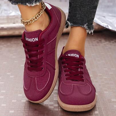 1 đôi giày thể thao nữ mùa xuân/thu mới của Đức, dễ vệ sinh, mũi tròn, giày bệt cổ thấp, đế bằng, thoải mái, đa năng, giày trắng nhỏ, phối màu, giày thể thao năng động, giày sneaker phong cách retro, thời trang cho mọi mùa