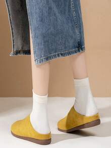 黄色麂皮穆勒拖鞋，软底防滑休闲家居鞋，复古百搭通勤鞋，女士款 - 黃色 - 查看 5