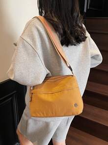 Korean Fashion Women's Multi-Layer Commuter Shoulder Bag, New Personalized Lightweight Crossbody Bag, Stylish Minimalist Square Bag - Khaki - View 2