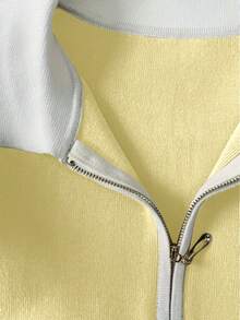 Women's Elegant Commuter Outfit, Minimalist High-End Knit Pullover Top, Half-Zip Contrast Color Pocket Zipper Design, Ladies' Streetwear, Versatile Simple Knit Short Sleeve Blouse, Outdoor Casual Wear - Yellow - View 4