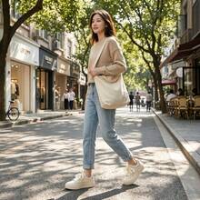 Tenis de mujer casuales y zapatillas blancas mujer en . Calzado deportivo de cuero PU con suela gruesa tipo plataforma y cordones anchos decorativos. Tenis para mujeres de diseño nicho con punta redonda y detalles elegantes. Zapatos para mujer cómodos, transpirables y antideslizantes de estilo coreano versátil. Calzado para caminar con diseño retro, ligero y resistente al desgaste para uso diario. - Beis - Ver 9