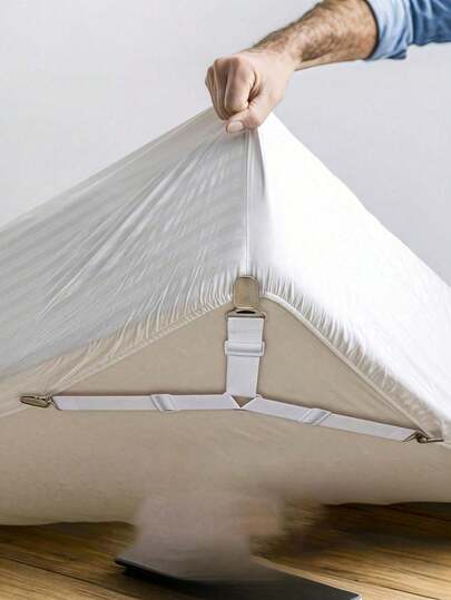 4件装可调节床单固定器，金属防滑扣，适用于沙发套、桌布、帐篷等，经久耐用，易于安装，是家居卧室床上用品的理想配件，也适用于床罩、被褥等卧室装饰。