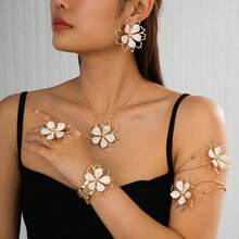 Set de 4 piezas de collar, aretes y anillo con diseño de flor hueco de metal esmaltado en estilo bohemio elegante y de moda, adecuado para uso diario y de fiesta de mujeres, diseño de flor aleatorio - Verde - Ver 6