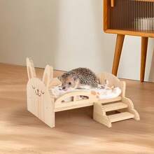 Giường ngủ cho thú cưng dùng được cả bốn mùa - Có cầu thang tháo rời và đệm êm ái, phù hợp cho chuột lang, thỏ, chinchilla, chuột hamster và chồn. - Xem 5