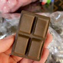 1个2026新款高仿真巧克力造型逼真细节纹理柔软慢回弹挤压球减压器，生日、复活节完美礼物 - 彩色 - 查看 6