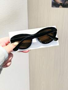 1 PC Women's Vintage Cat Eye Fashion Glasses Solid Color Polycarbonate Frame Tea And Gray Lenses Wear Without Pressure Suitable For Outdoor Commute With Glasses Box - Multicolor - View 6