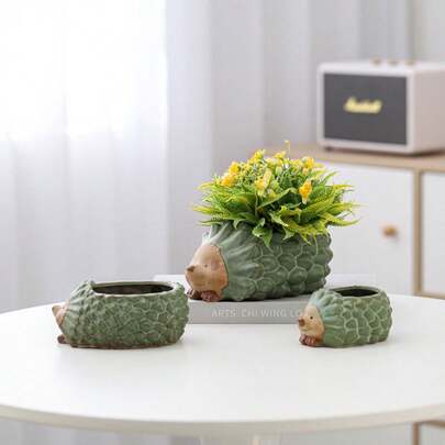 1个可爱创意陶瓷刺猬迷你卡通陶瓷花盆摆件，窑烧青铜色