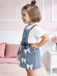 Vestido de peto de mezclilla lavada con lazo blanco 3D para niñas, con tirantes ajustables - Azul - Ver 3
