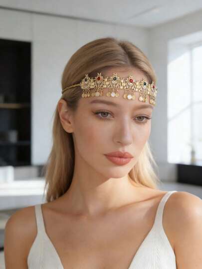 1pc Zinc Alloy Headpiece Chain With Round Face Pendant, Designed With Moon Pattern And Hollow Craftsmanship. Inlaid With Green, White And Colorful Diamonds. Suitable For Customization And Wearing During Ramadan Season, Also Can Be Used As Headpiece Decoration For Weddings, Ramadan And Other Occasions. Limited Edition For Ramadan.