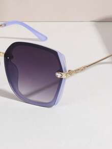1 pieza Gafas de sol de moda cuadradas para mujer, protección UV, templos de metal con diseño de incrustación de cristales y color degradado de gelatina, gafas de sol retro adecuadas para verano, playa, viajes, atuendos, vacaciones - Púrpura polvoriento - Ver 4
