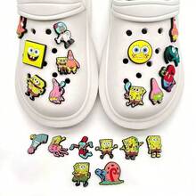 SpongeBob SquarePants 10 pezzi/set decorazione per festa di compleanno, inclusi charm in gomma morbida per scarpe. Caratterizzati da personaggi come Sandy, Patrick e Gary. Adatto per compleanni, regali per vacanze, riempitivi per buste regalo, omaggi per feste, regali, regali per la festa della mamma, regali per la stagione dei matrimoni e regali di Natale (stili assortiti casualmente) - fibbia per scarpe - Visualizzare 10