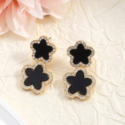1 Đôi bông tai hình cỏ năm lá và hoa kép thanh lịch, đính đá siêu nhỏ, thiết kế cao cấp dành cho nữ.