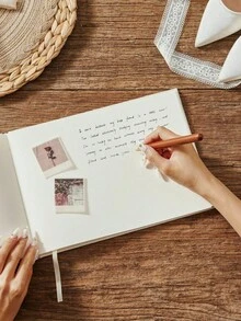 个性化亚麻婚礼宾客签名册 - 可定制姓名和字母。高品质手工婚礼纪念册。独特而理想的礼物，适合情侣、周年纪念日、情人节、母亲节、生日、儿童节、父亲节、毕业典礼等多种场合。 - 彩色 - 查看 6