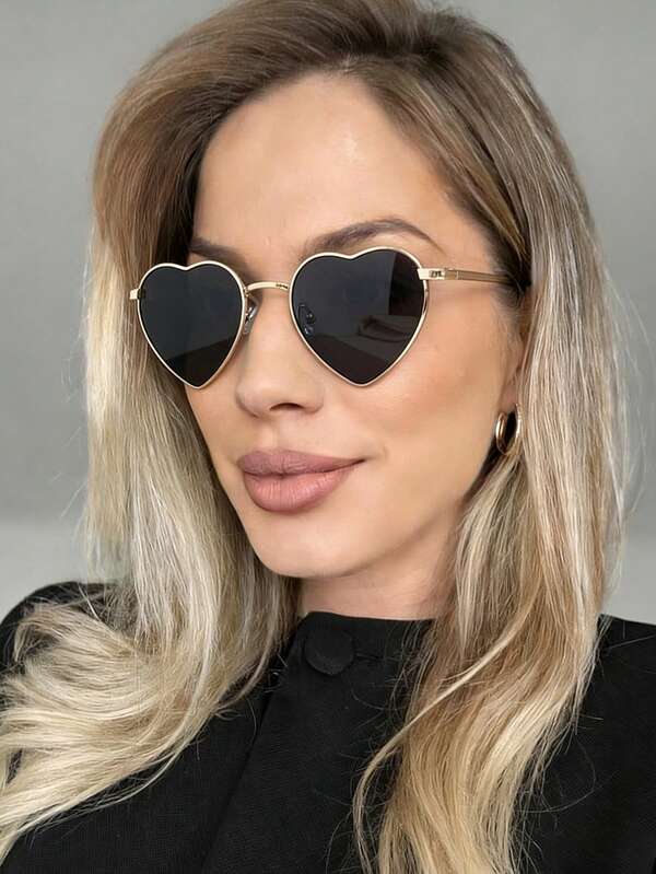New Fashionable Retro Metal Heart-Shaped Versatile Decorative Fashion Glasses, Suitable For Daily Wear, Street Style, Beach, Minimalist Runway, Party, Hip-Hop, Unisex Stylish High-End Glasses