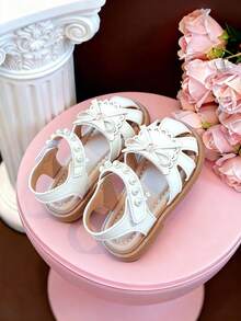 Sandal quai ngang mắt cá chân đính ngọc trai cho bé gái | Sandal mùa hè thoáng khí, kín mũi cho trẻ em - Màu be - Xem 2