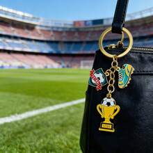 1 Peça - Chaveiro de Futebol da Copa do Mundo de Liga, Acessório de Pendurar na Bolsa, Lembrança de Fã, Presente Perfeito para Torcedores de Futebol - Visão 9