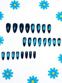 24 miếng dán móng tay hình hoa cúc xanh dương, nền đen bóng, kích thước trung bình, được vẽ tay, họa tiết hoa cúc nhỏ cá tính, tiện dụng cho sử dụng hàng ngày, dự tiệc và du lịch. - màu đen - Xem 3