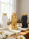 Figurines & Miniatures