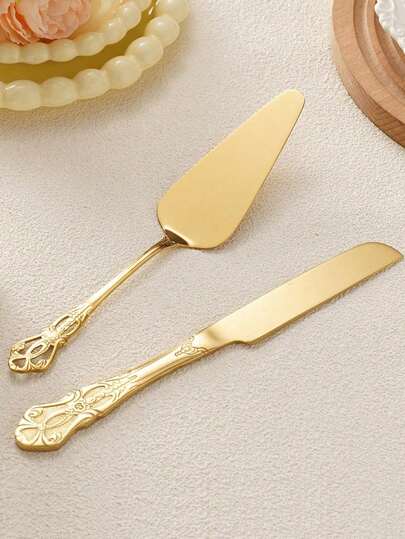 Bộ dao cắt bánh hoàng gia cổ điển, dao và thìa cắt bánh bằng thép không gỉ thanh lịch, được đánh bóng như gương, hợp kim, đồ dùng bàn ăn, thích hợp cho trang trí đám cưới, trang trí Halloween, đồ dùng học tập, tiệc độc thân, dụng cụ nhà bếp, phụ kiện nhà bếp, đồ dùng tiệc tùng, bộ du lịch, quà tặng, tiệc sinh nhật, lễ tốt nghiệp, bộ dụng cụ nấu ăn
