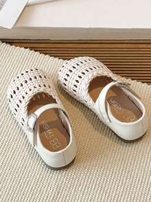 2026 Summer New Style Girls' Sandals - - - Princess Shoes For Girls - - Summer Style Baby Small Sandals, Hollow Design Sandals - Beige - View 3