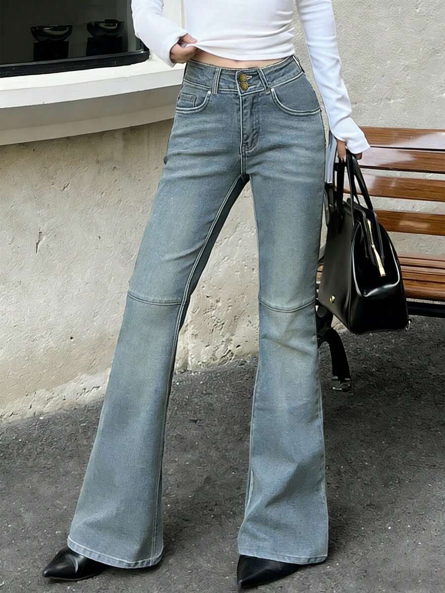 女式双排扣弹力金色纽扣喇叭牛仔裤 - 復古洗水藍 - 查看 1