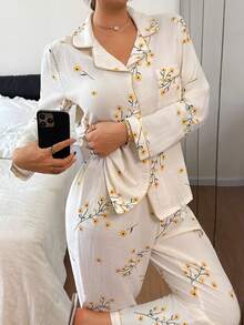 Dreamivo Bộ đồ ngủ dài tay in hình lá vàng dành cho nữ - Màu be - Xem 5