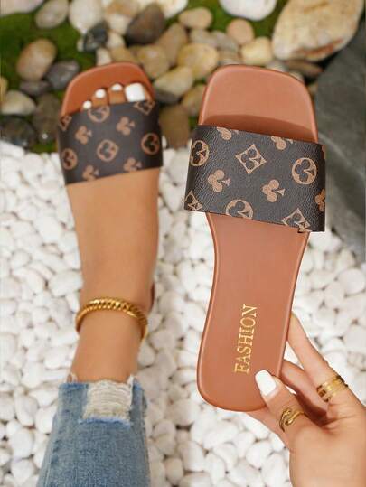 New Fashion H-Shape Women's Slippers, Casual Style, Roman Style Slip-On Slippers, Comfortable Black, Beige And Brown Colors, Low Heel And Embossed Pattern, Desert Key French High-End Flat Slippers With Sequins And Thick Soles, Beach Shoes, Perfectly Matched With New Fairy-Style Slip-On Slippers, Suitable For Dates, Indoor And Outdoor Use, With Deodorizing And Anti-Slip Function, Crocodile Pattern Slippers With Metal Decoration And Flat Soles, Slip-On Summer Fashion Slippers