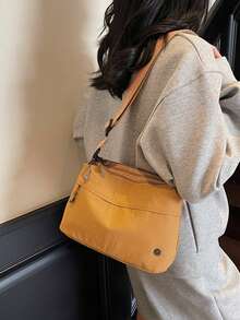 Korean Fashion Women's Multi-Layer Commuter Shoulder Bag, New Personalized Lightweight Crossbody Bag, Stylish Minimalist Square Bag - Khaki - View 5