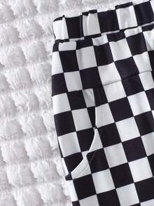 2pcs Baby Boy Casual Pocket Tee And Black & White Plaid Shorts Set, Spring/Summer - White - View 7