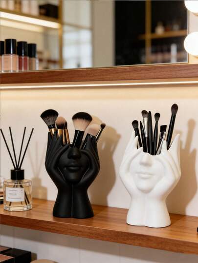 1pc Black & White Plastic Handmade Creative Human-Shaped Makeup Brush Holder - Unique Decorative Human-Shaped Makeup Brush Stand, Desktop Cosmetic Brush Organizer, Made Of Decorative Resin Material, Anti-Slip Design, Sculptural Decor, Lightweight & Portable, Handmade Desktop Or Bathroom Cosmetic Storage Rack, Stylish & Non-Slip, Ideal For Valentine's Day Gift Or Back To School Organization